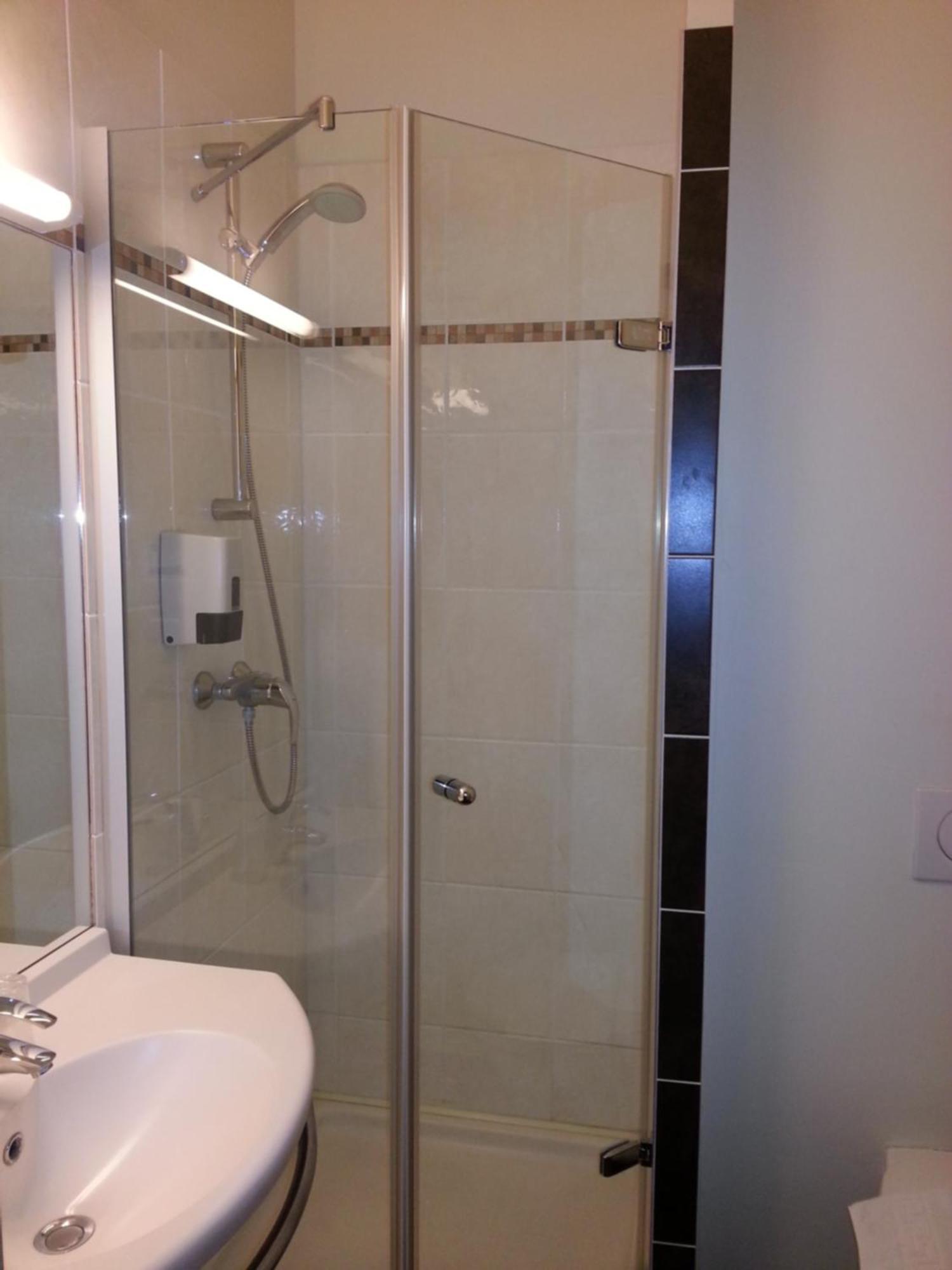 Hotel Akena City Caudry Kültér fotó
