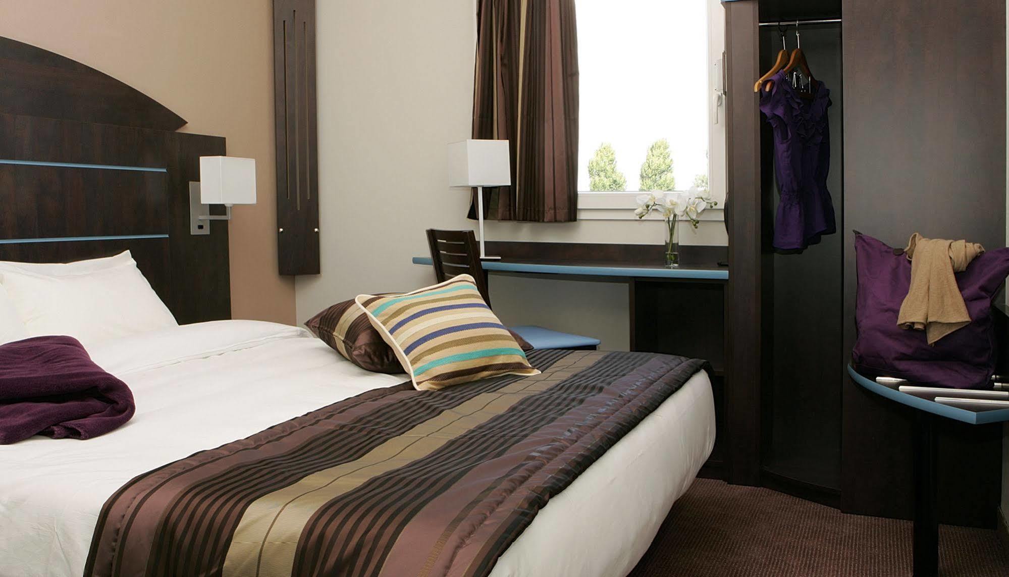 Hotel Akena City Caudry Kültér fotó
